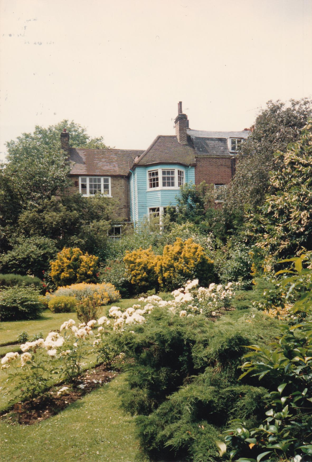 Unknown House & Garden